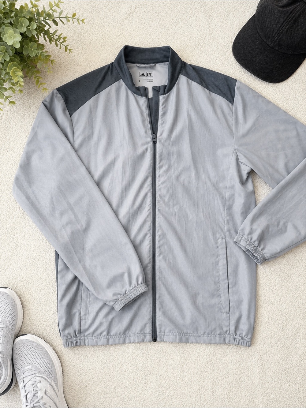Adidas Golf Lightweight Full Zip Jacket Men’s Large Gray Athletic Windbreaker